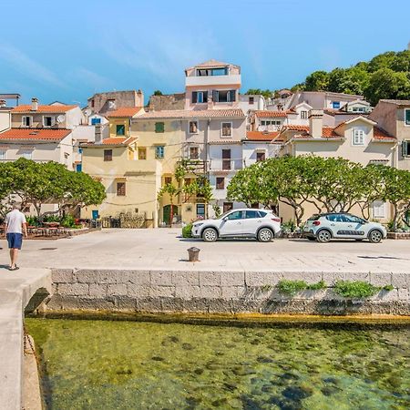 2 Bedroom Gorgeous Home In Baska Екстериор снимка