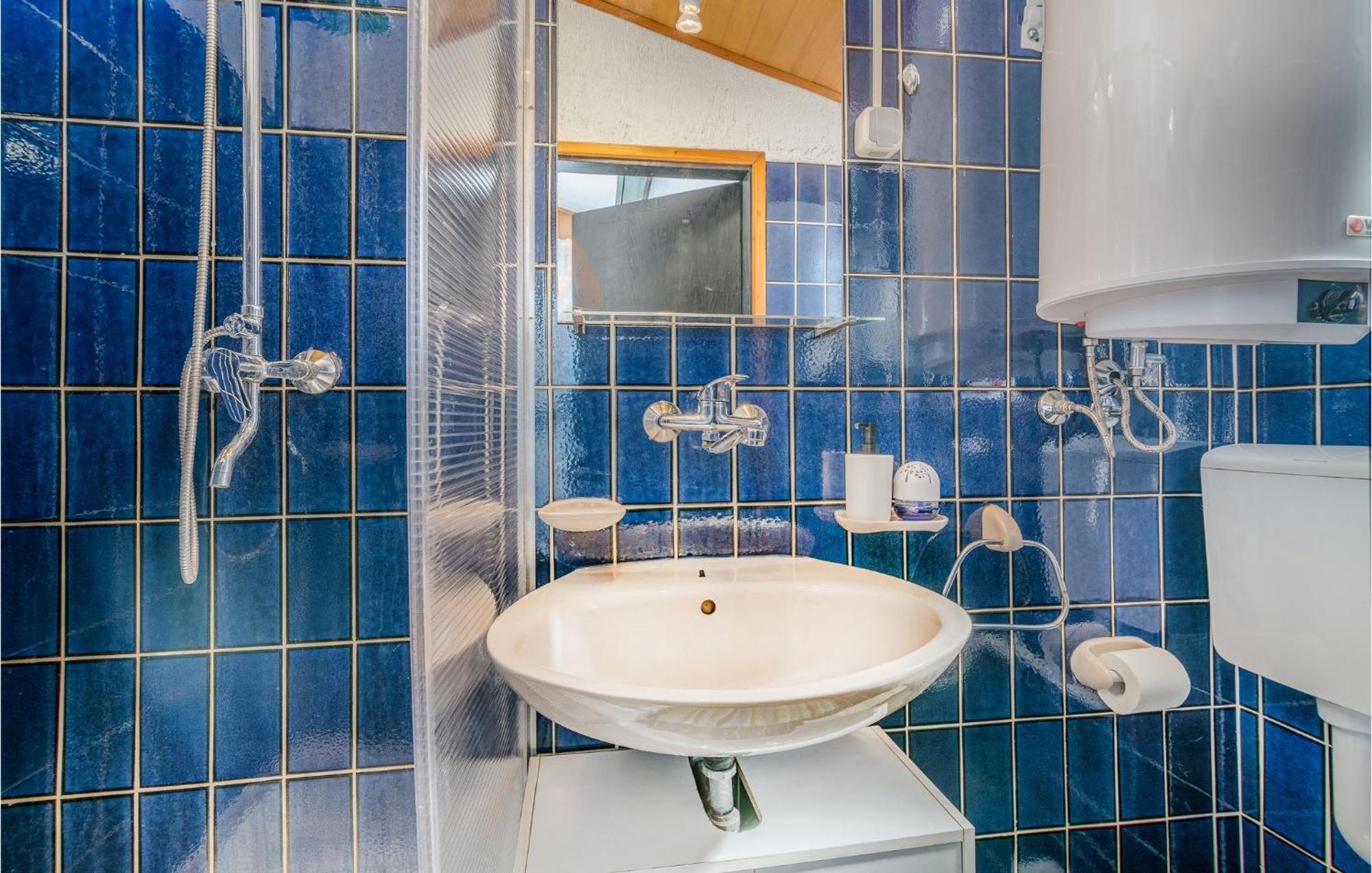 2 Bedroom Gorgeous Home In Baska Екстериор снимка