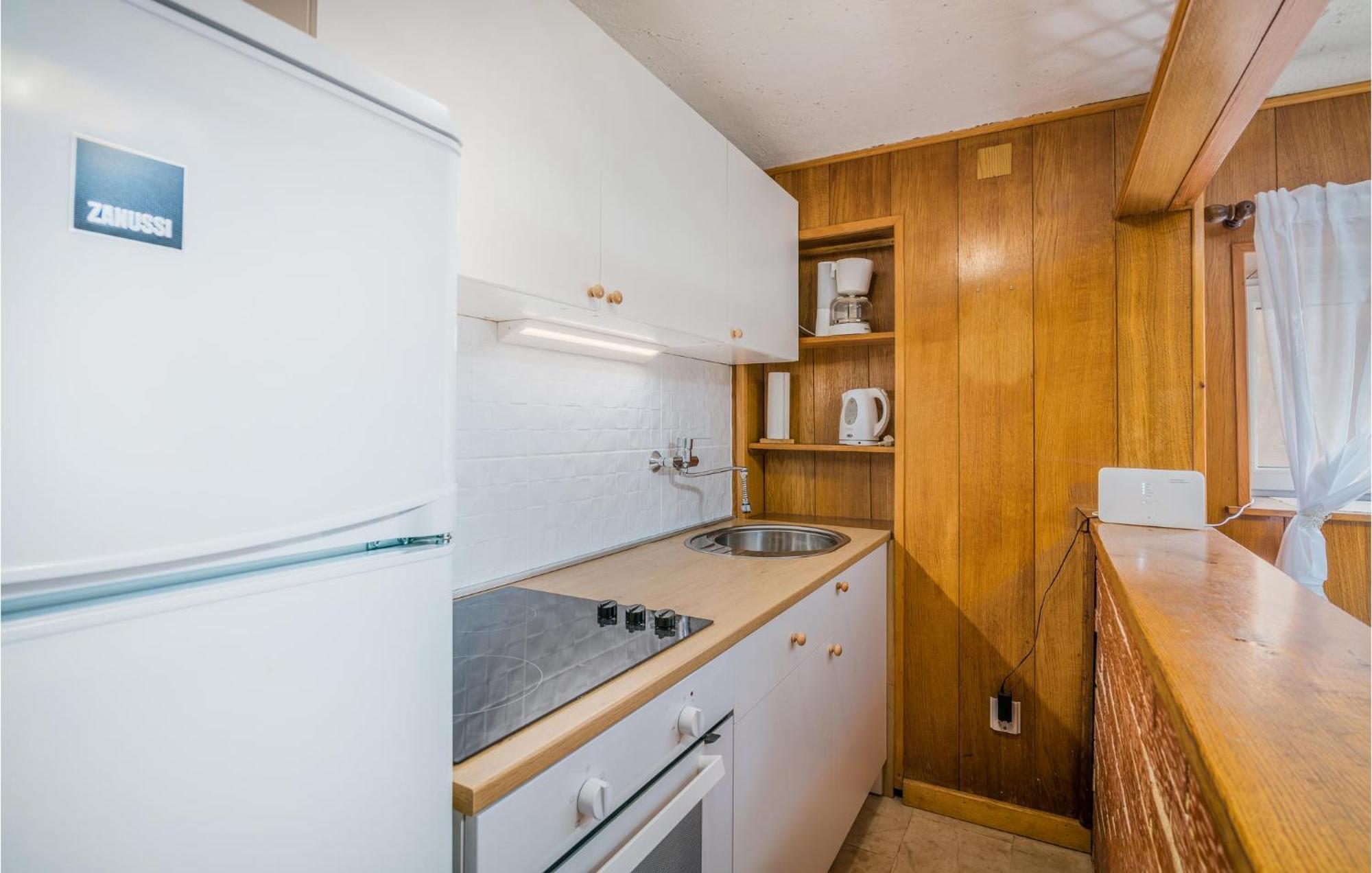2 Bedroom Gorgeous Home In Baska Екстериор снимка