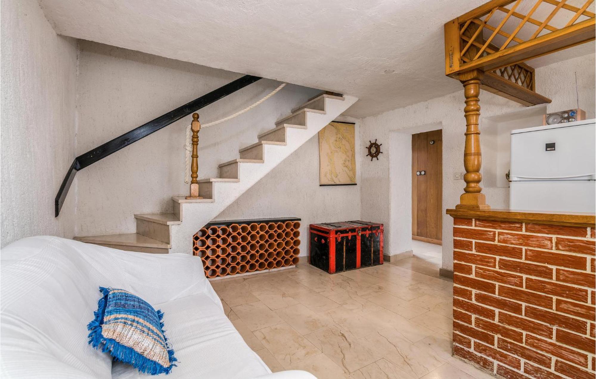2 Bedroom Gorgeous Home In Baska Екстериор снимка