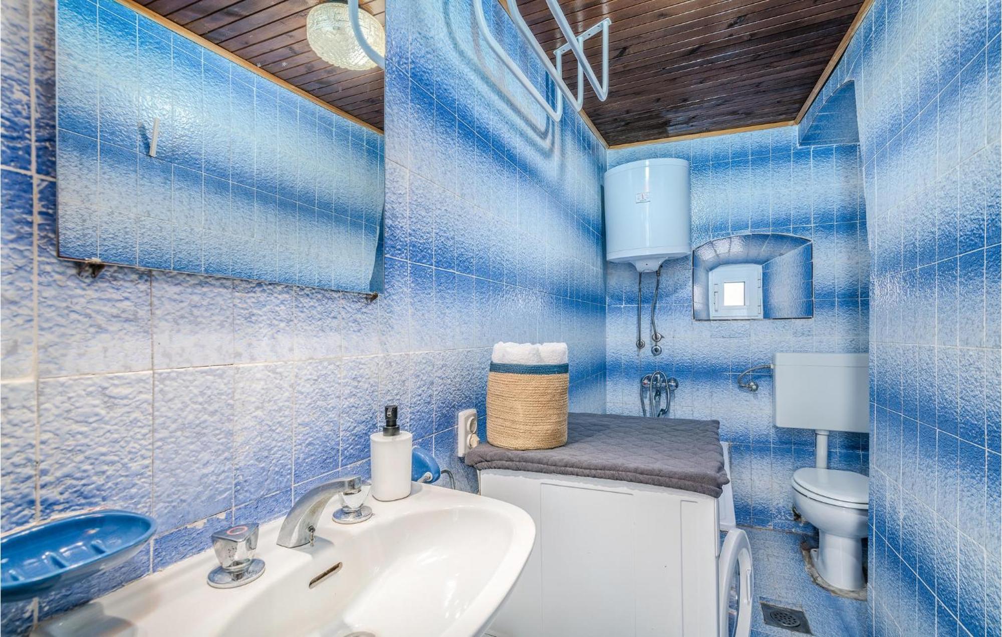 2 Bedroom Gorgeous Home In Baska Екстериор снимка