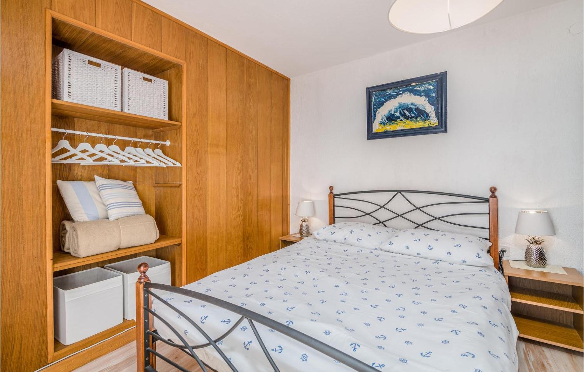2 Bedroom Gorgeous Home In Baska Екстериор снимка